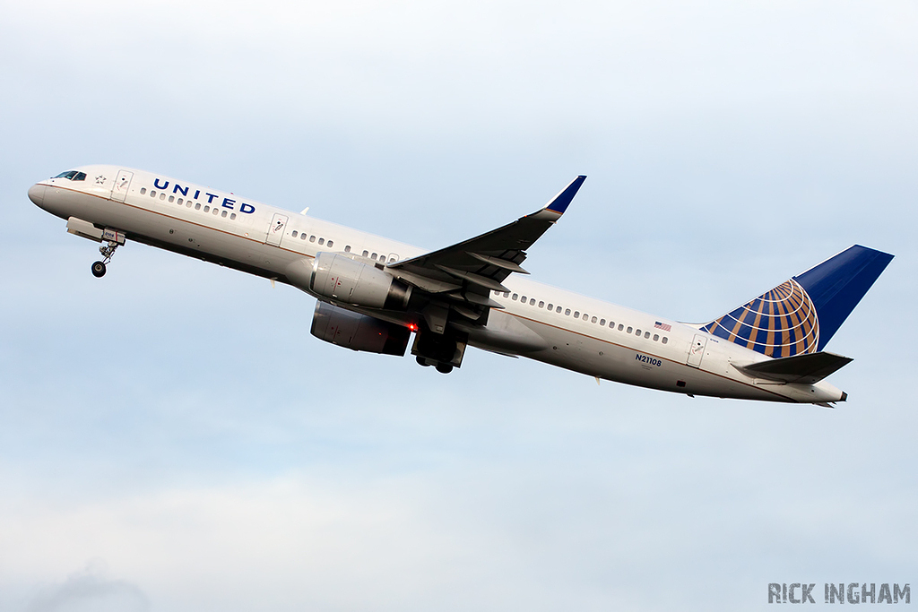 Boeing 757-224WL - N21108 - United Airlines