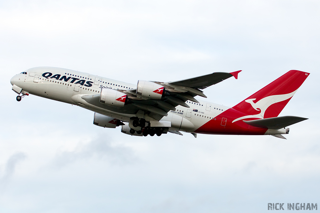 Airbus A380-842 - VH-OQG - Qantas Airways