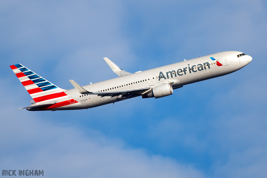 Boeing 767-323ER - N344AN - American Airlines