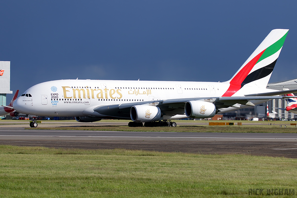 Airbus A380-861 - A6-EEZ - Emirates