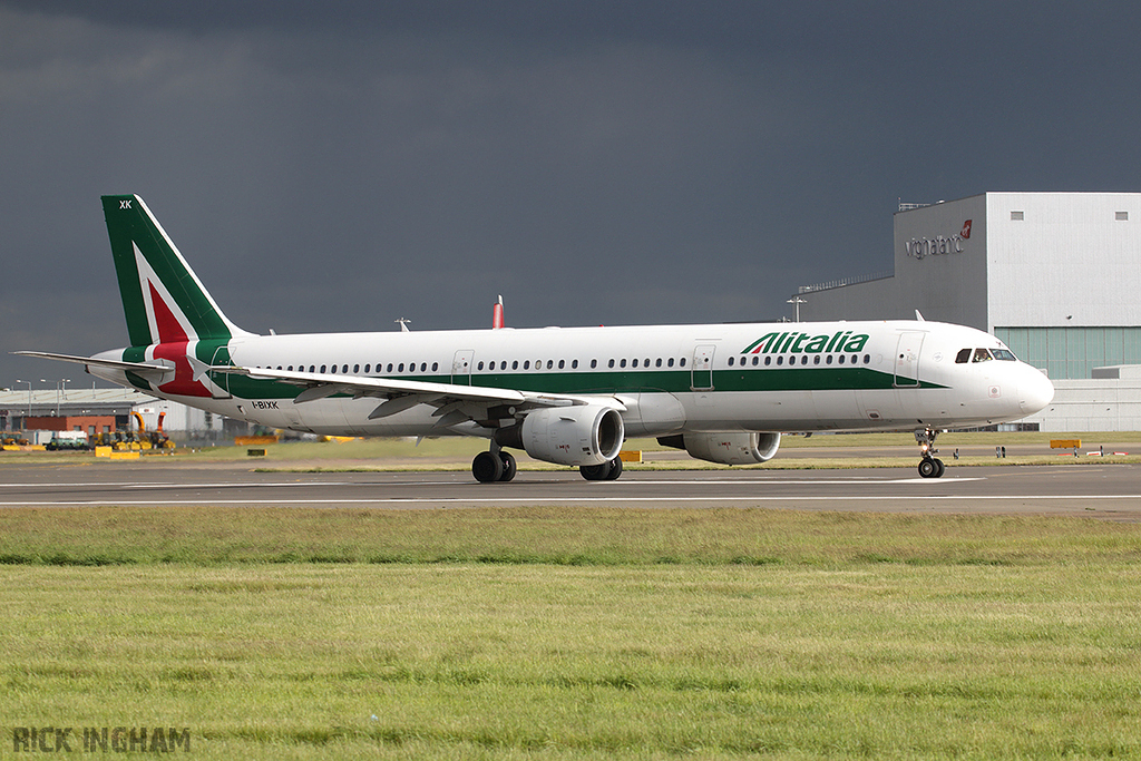 Airbus A321-112 - I-BIXK - Alitalia