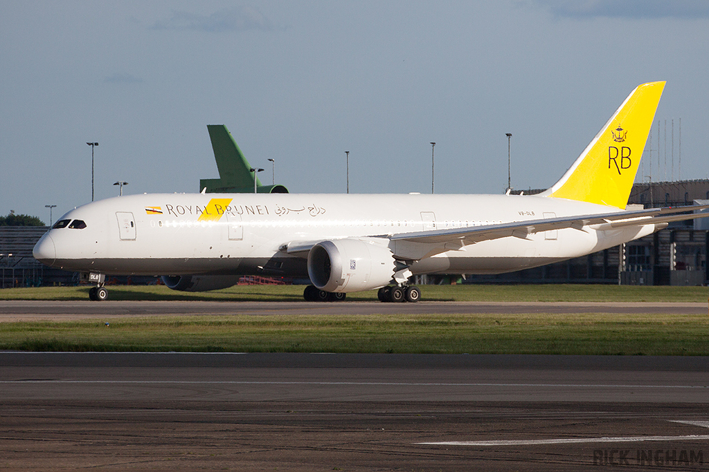 Boeing 787-8 Dreamliner - V8-DLB - Royal Brunei Airlines