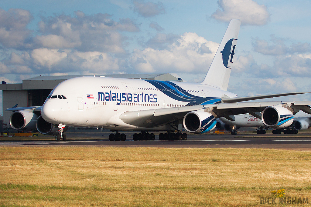 Airbus A380-841 - 9M-MNE - Malaysia Airlines