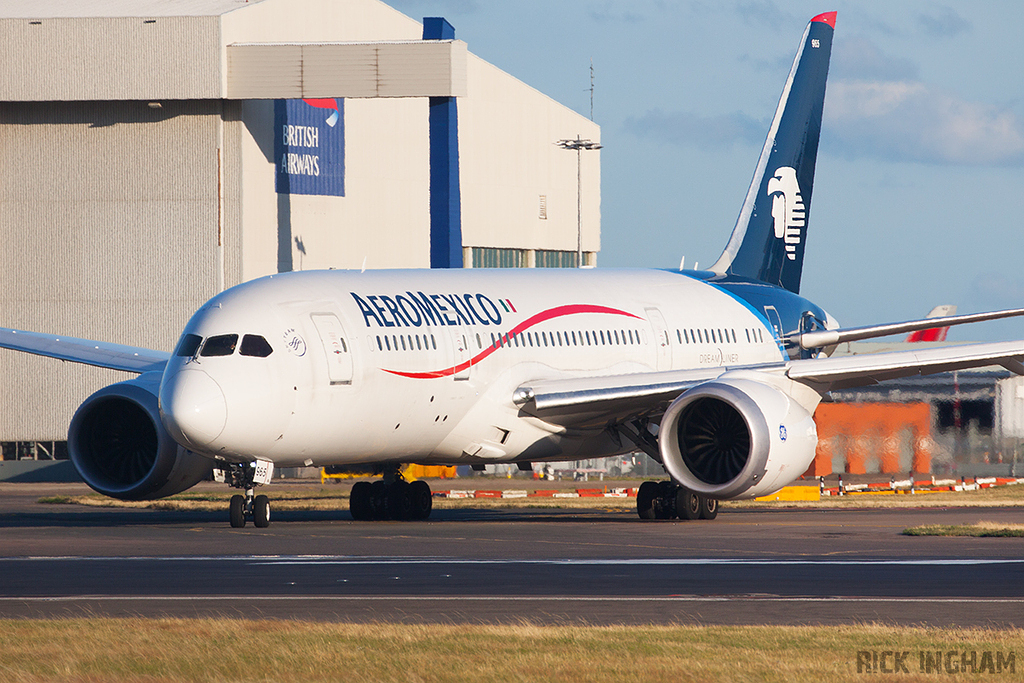 Boeing 787-8 Dreamliner - N965AM - AeroMexico