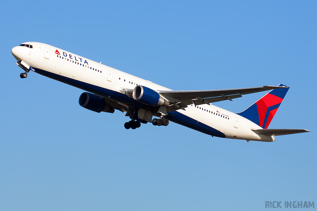 Boeing 767-432ER - N839MH - Delta Airlines