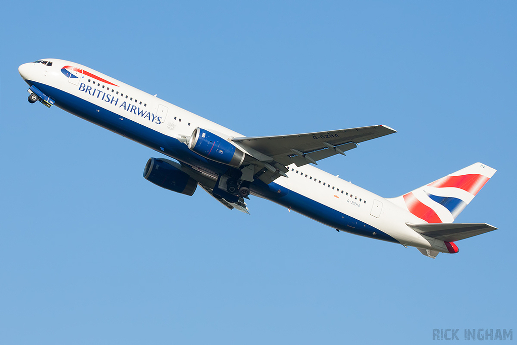 Boeing 767-336ER - G-BZHA - British Airways