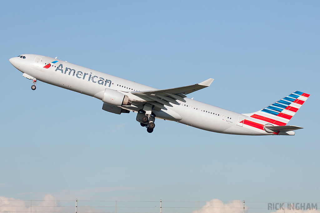 Airbus A330-323 - N277AY - American Airlines