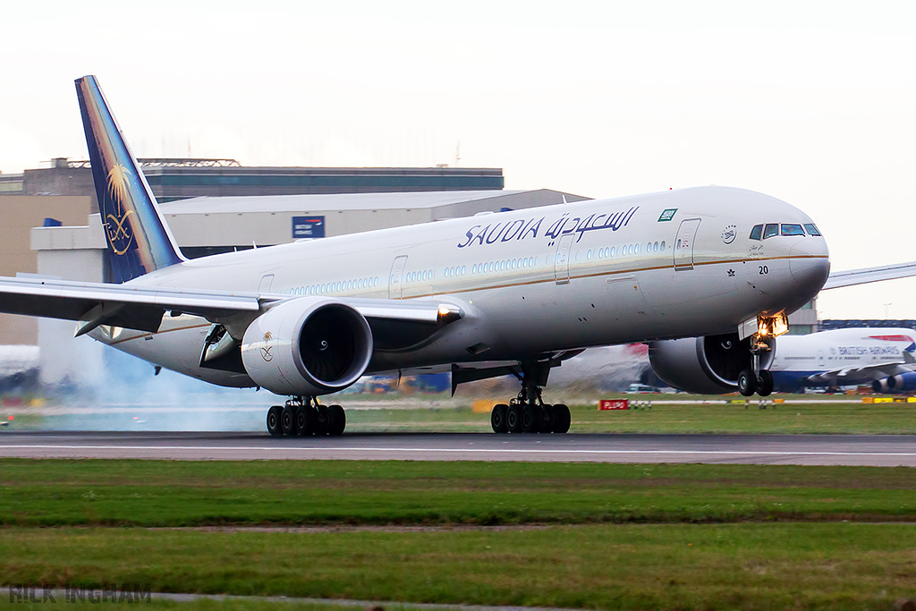 Boeing 777-368ER - HZ-AK20 - Saudia