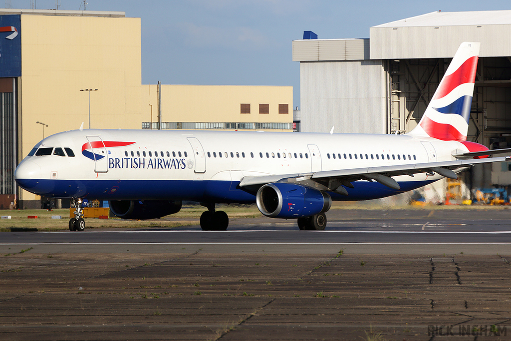 Airbus A321-200 - G-EUXG - British Airways