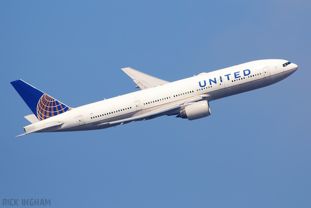 Boeing 777-222ER - N226UA - United Airlines