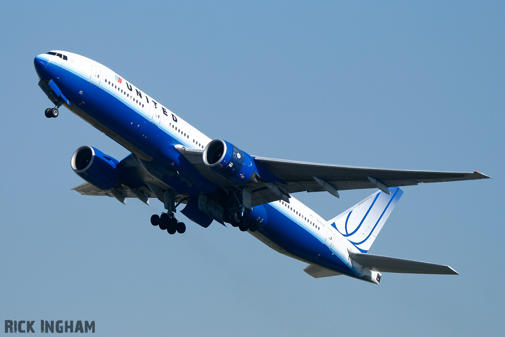 Boeing 777-222 - N777UA - United Airlines