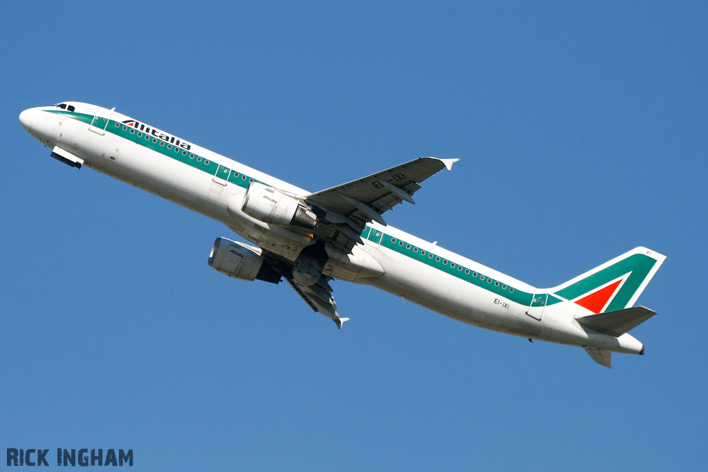 Airbus A321-112 - EI-IXI - Alitalia