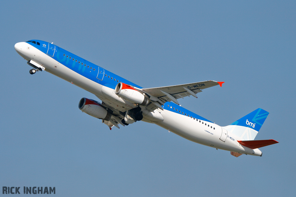 Airbus A321-231 - G-MEDN - British Airways