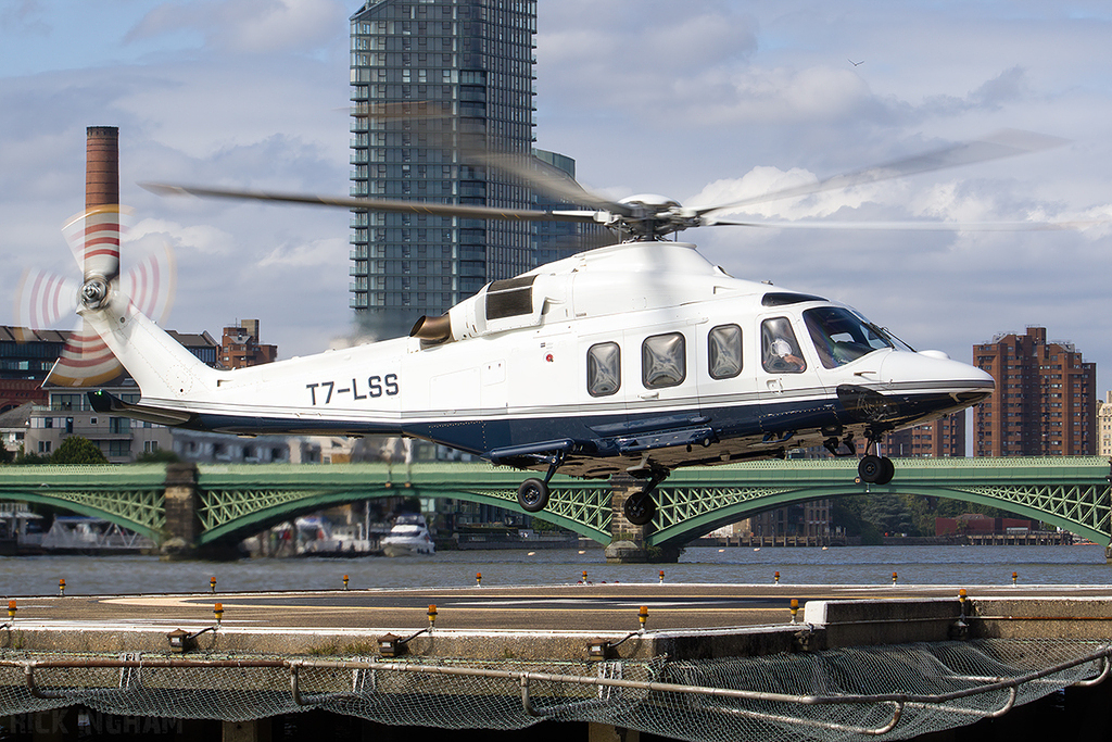 AgustaWestland AW139 - T7-LSS