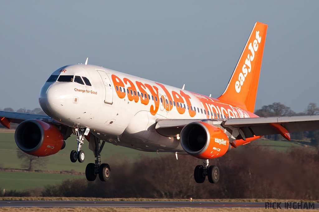 Airbus A319-111 - G-EJAR - EasyJet