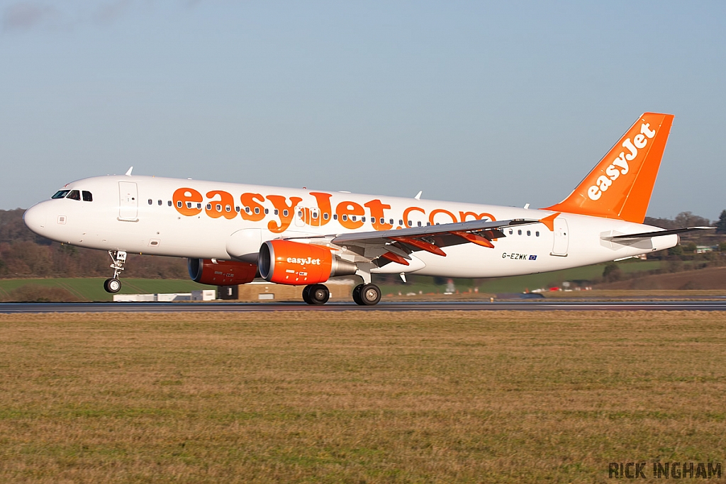 Airbus A320-214 - G-EZWK - EasyJet