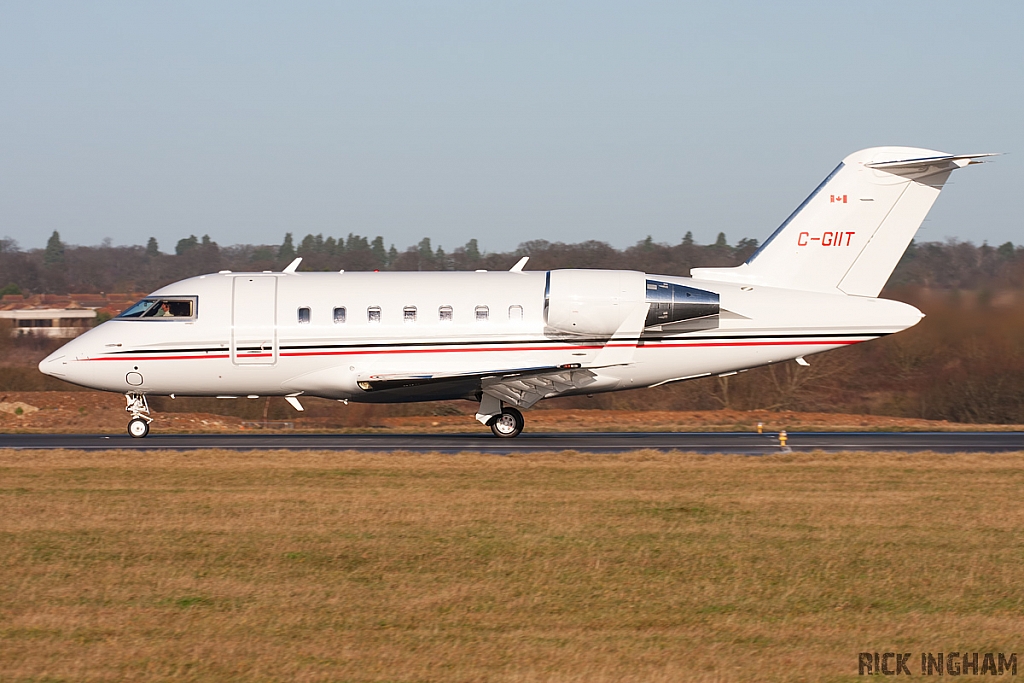 Bombardier Challenger 605 - C-GIIT