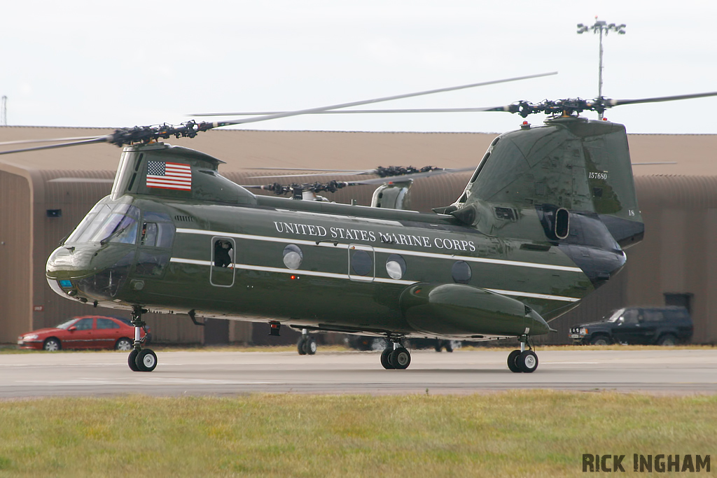 Boeing Vertol CH-46E Sea Knight - 157680/18 - US Marines