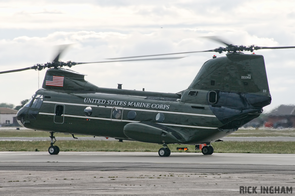 Boeing Vertol CH-46E Sea Knight - 153362/22 - US Marines