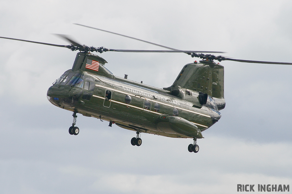 Boeing Vertol CH-46E Sea Knight - 157683/21 - US Marines