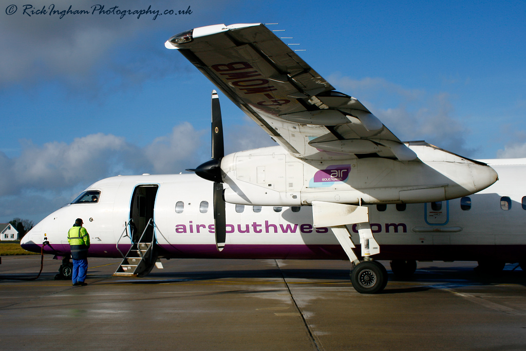 Bombardier Dash 8-314 - G-WOWB - Air Southwest