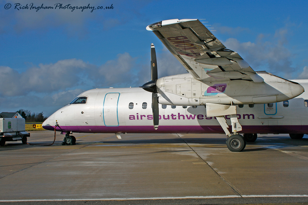 Bombardier Dash 8-314 - G-WOWB - Air Southwest