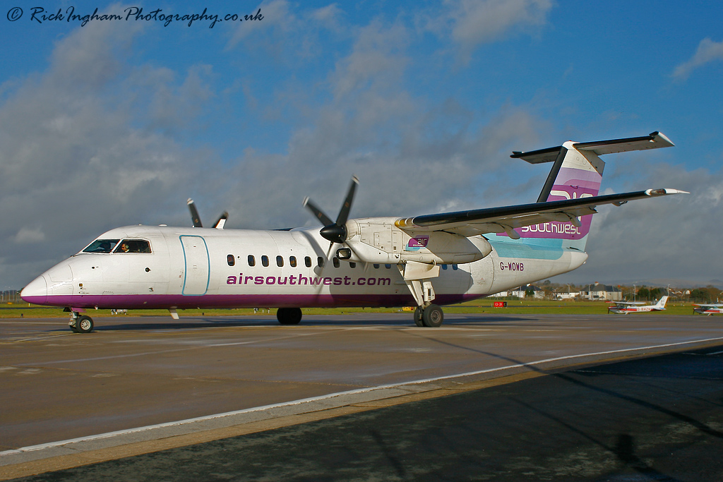 Bombardier Dash 8-314 - G-WOWB - Air Southwest