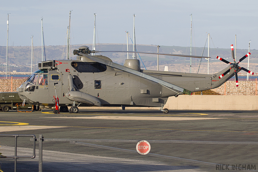 Westland Sea King HU5 - ZA137 - HeliOperations