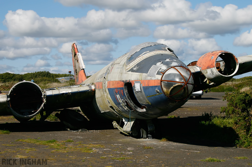 English Electric Canberra B(I)6 - WT308 - Royal Aircraft Establishment