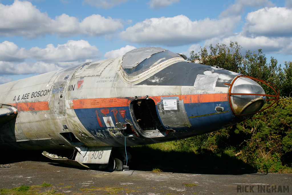 English Electric Canberra B(I)6 - WT308 - Royal Aircraft Establishment