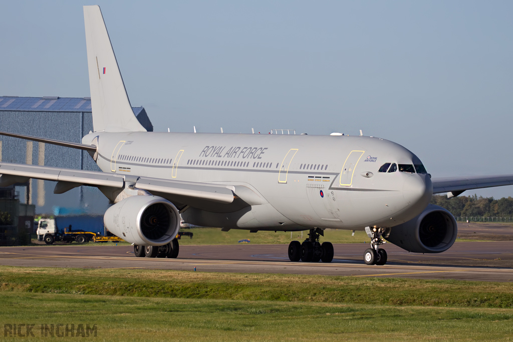 Airbus A330-243MRTT Voyager - ZZ330 - RAF