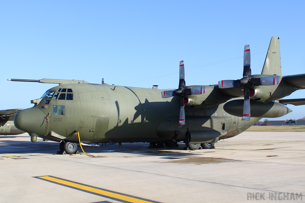 Lockheed C-130K Hercules C1P - XV200 - RAF