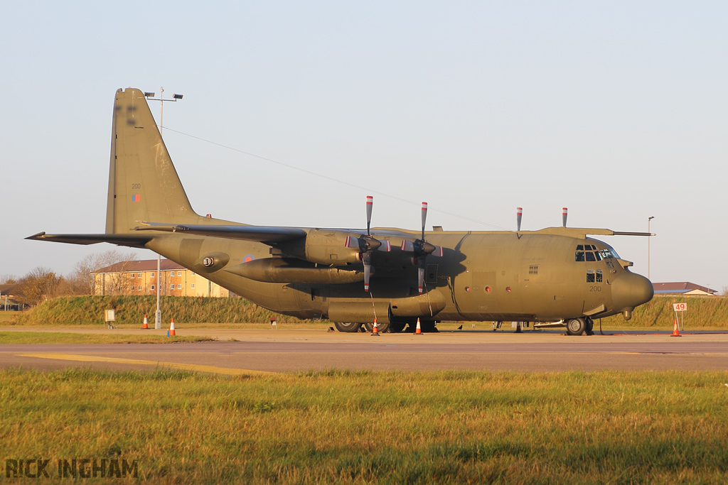 Lockheed C-130K Hercules C1P - XV200 - RAF