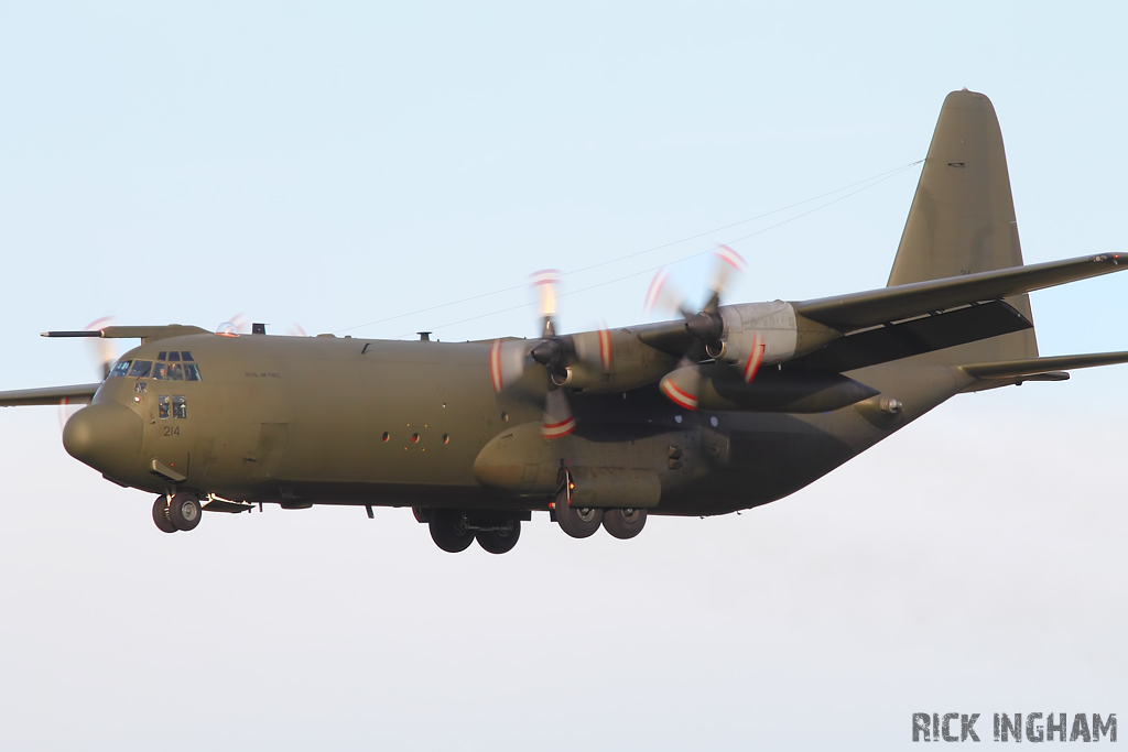 Lockheed C-130K Hercules C3 - XV214 - RAF