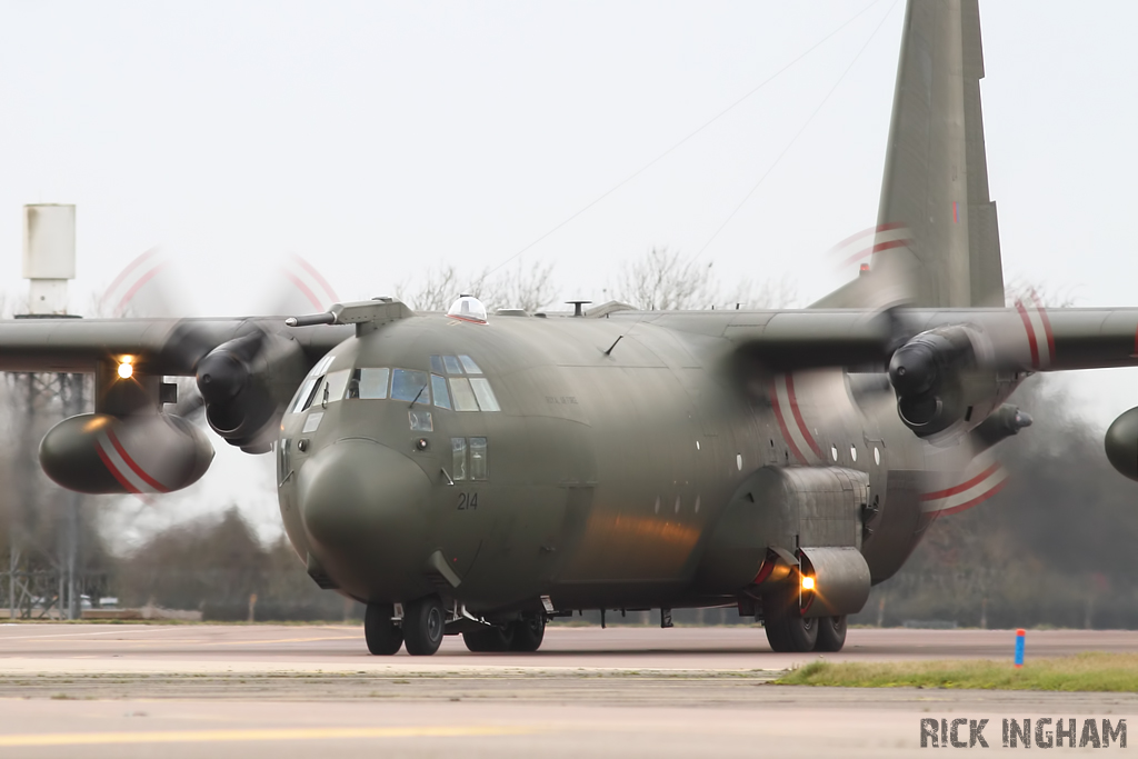 Lockheed C-130K Hercules C3 - XV214 - RAF