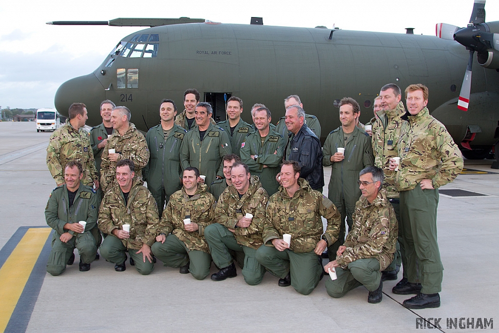 Lockheed C-130K Hercules C3 - XV214 - RAF