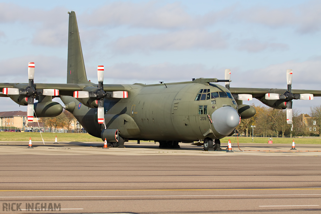 Lockheed C-130K Hercules C3A - XV209 - RAF