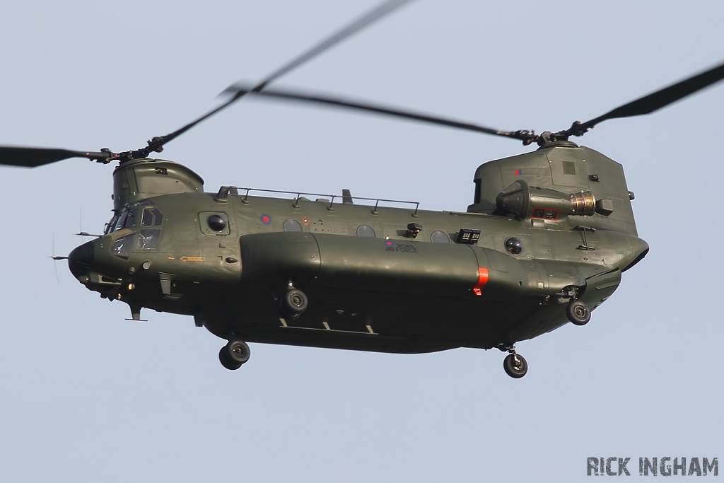 Boeing Chinook HC3 - ZH900 - QinetiQ