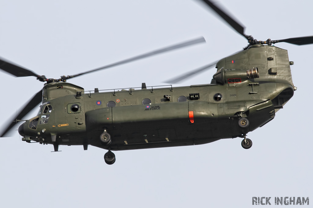 Boeing Chinook HC3 - ZH900 - QinetiQ
