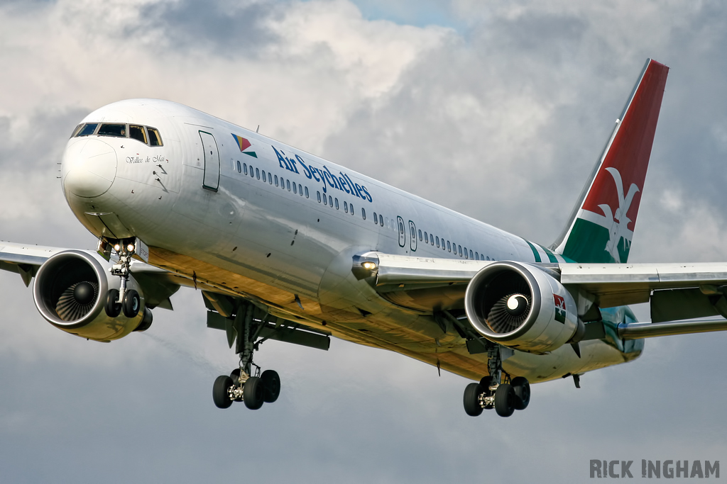 Boeing 767-37DER - S7-AHM - Air Seychelles