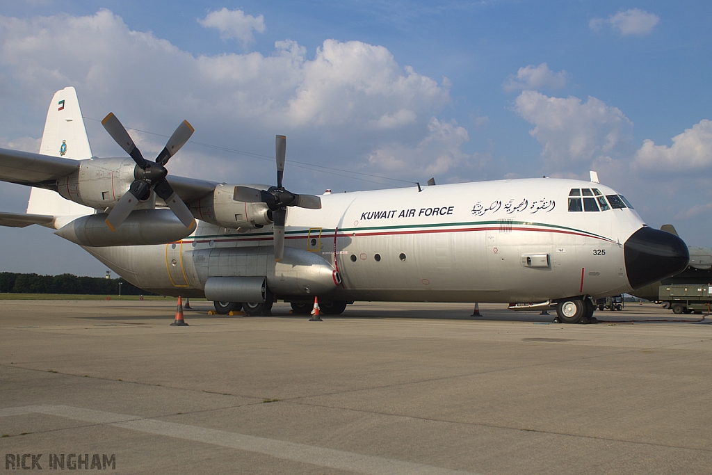 Lockheed L-100 Hercules - KAF325 - Kuwait Air Force