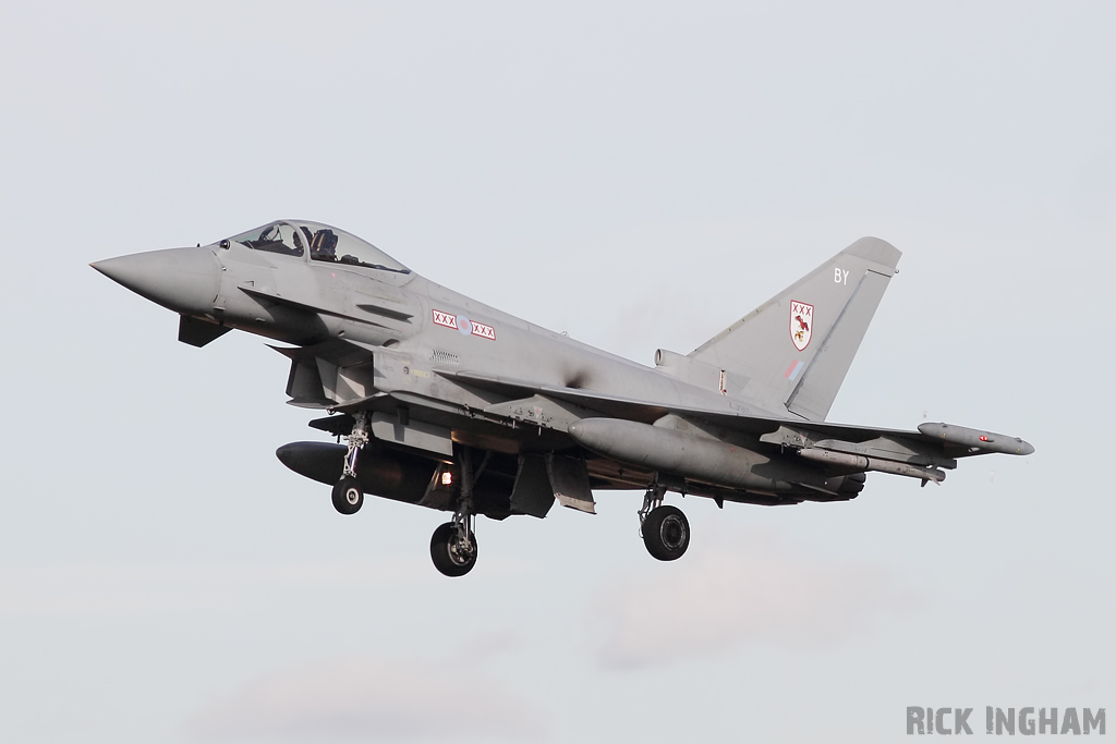 Eurofighter Typhoon F2 - ZJ915/BY - RAF