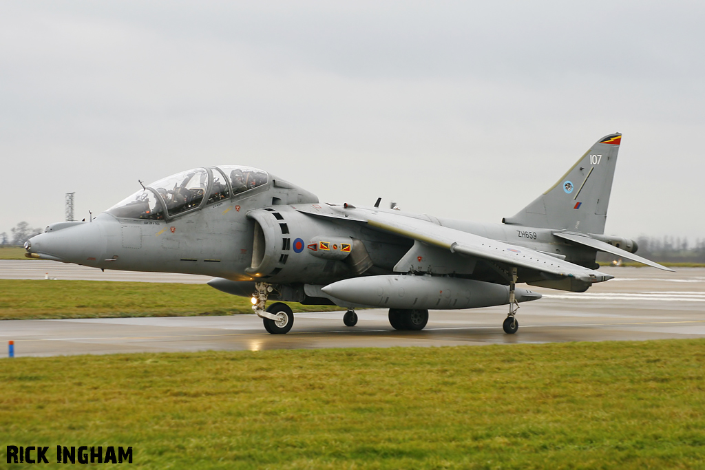 British Aerospace Harrier T12 - ZH659/107 - RAF