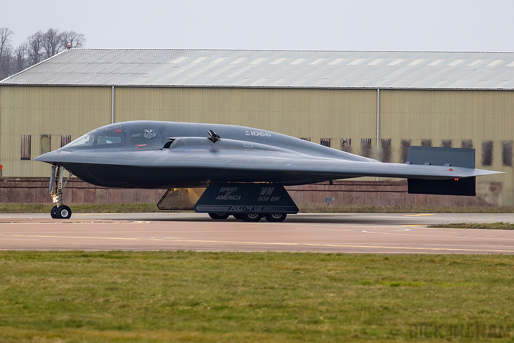 Northrop B-2A Spirit - 82-1066 "Spirit of America" - USAF