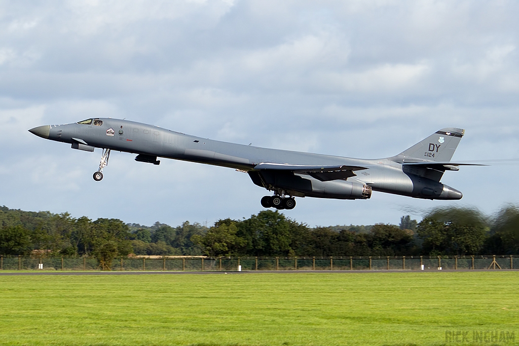 Rockwell B-1B Lancer - 86-0124 - USAF