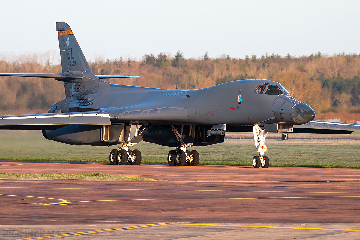 Rockwell B-1B Lancer - 86-0120 - USAF