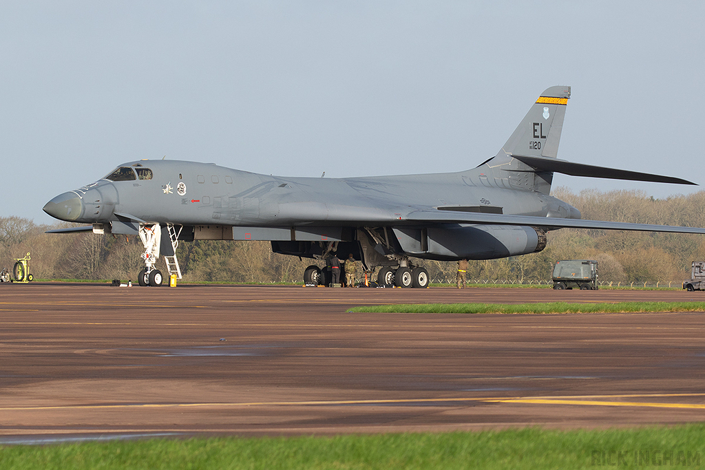 Rockwell B-1B Lancer - 86-0120 - USAF