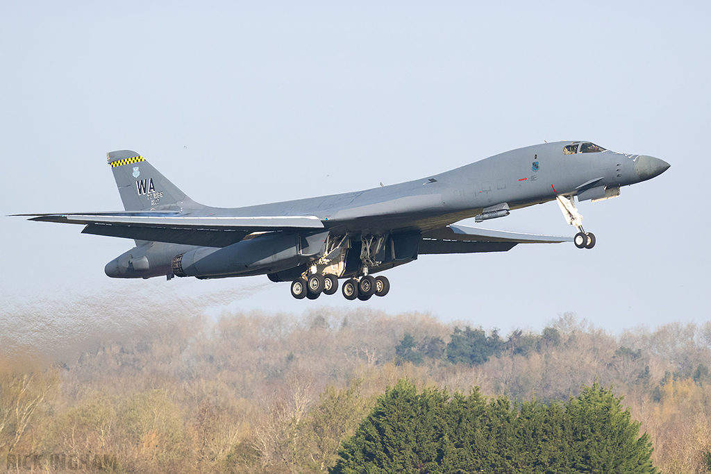 Rockwell B-1B Lancer - 86-0107 - USAF