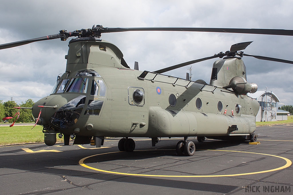 Boeing Chinook HC6 - ZK552 - RAF