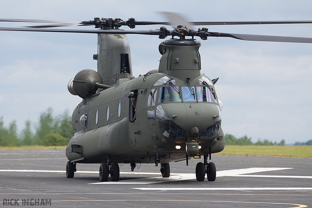 Boeing Chinook HC6 - ZK552 - RAF